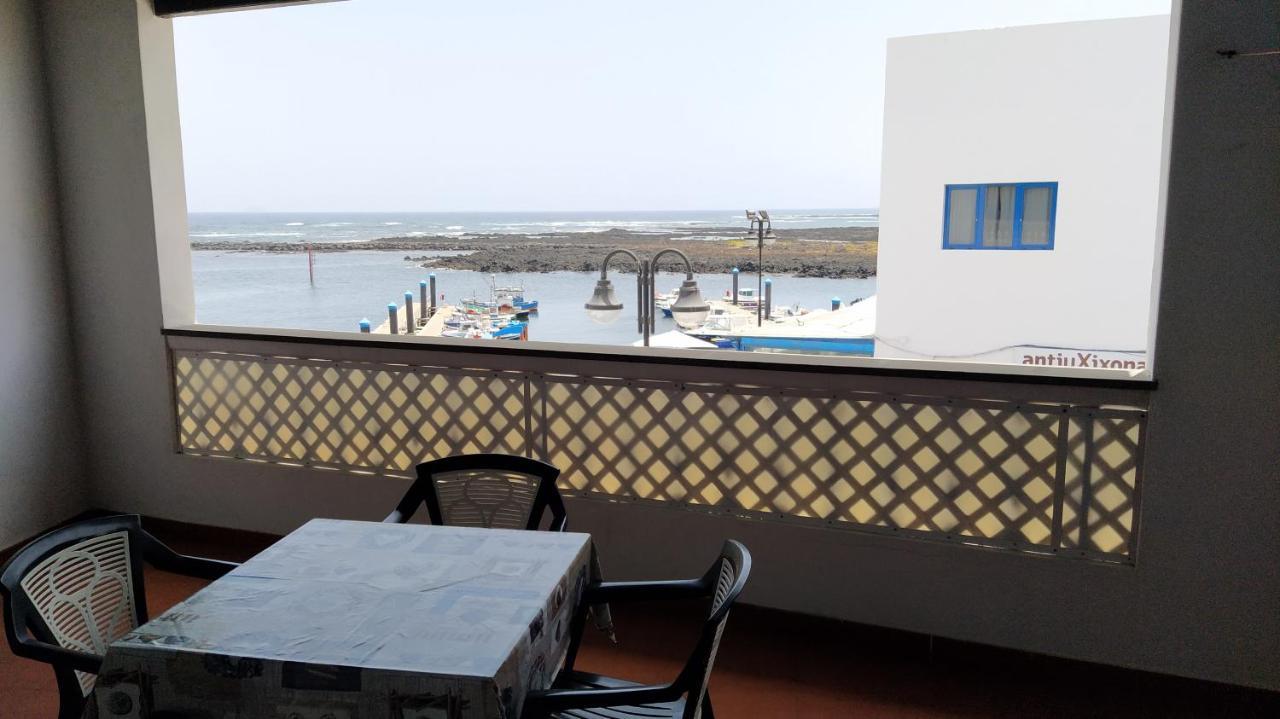 Orzola Frente Al Mar Apartamento Exterior foto