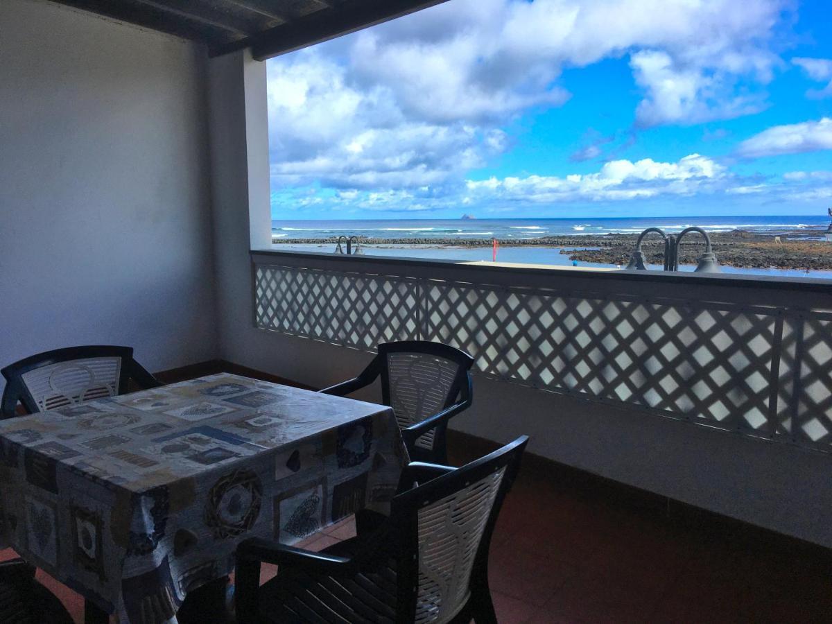 Orzola Frente Al Mar Apartamento Exterior foto